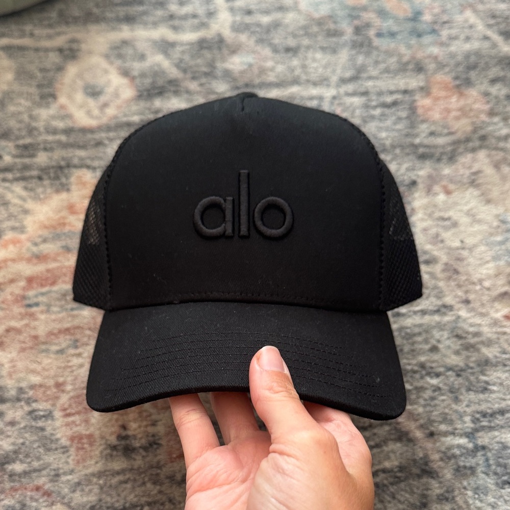 ALO Yoga Black Trucker Hat